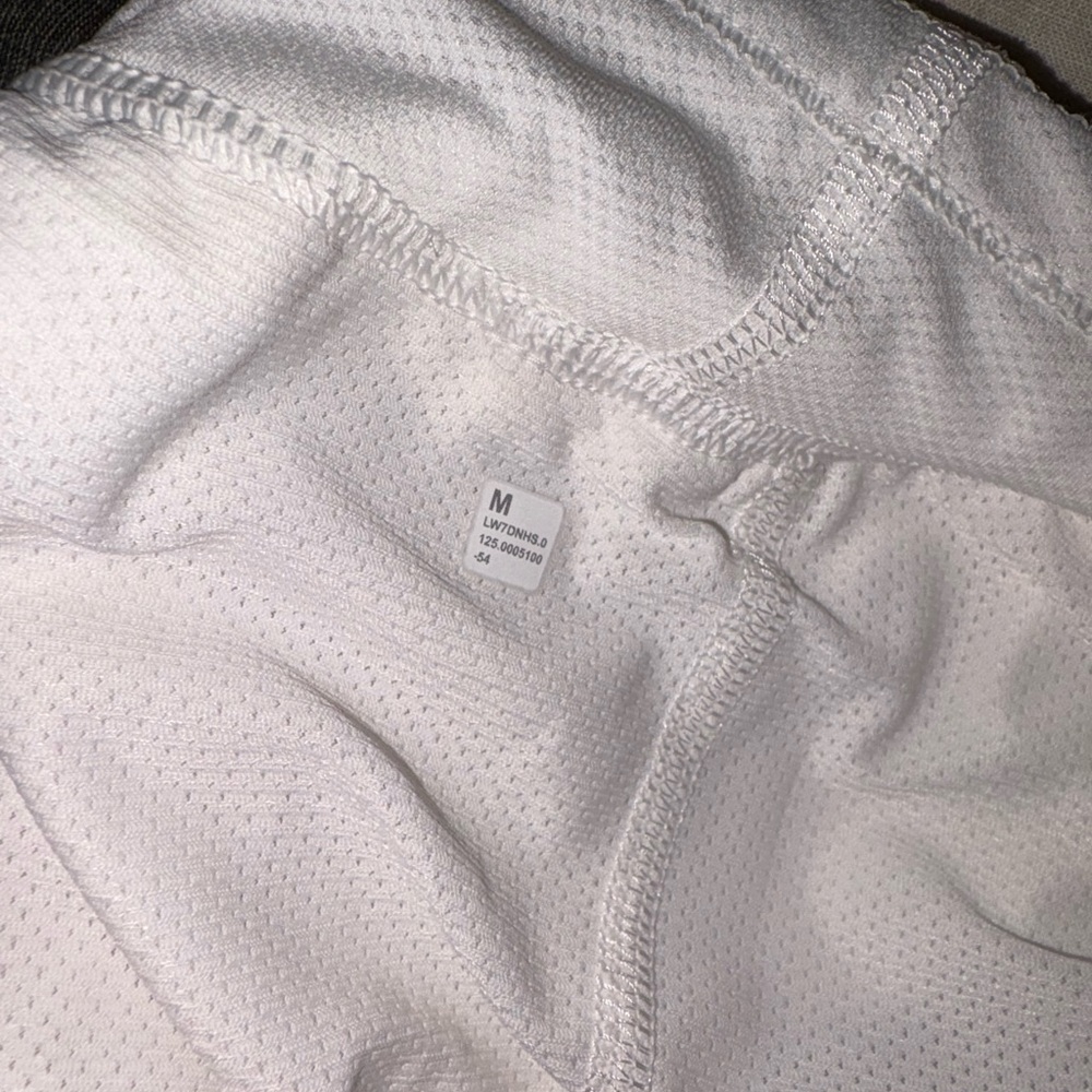 Fast and Free High-Rise Classic-Fit Split Short 3" White - Picture 7 of 8